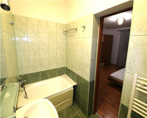 Apartament 3 camere, curte privata cu piscina in Dumbravita