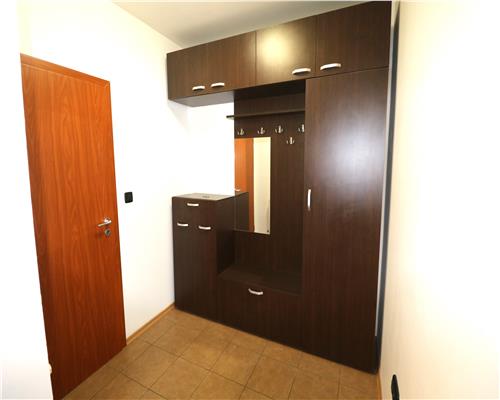 Apartament 3 camere, curte privata cu piscina in Dumbravita