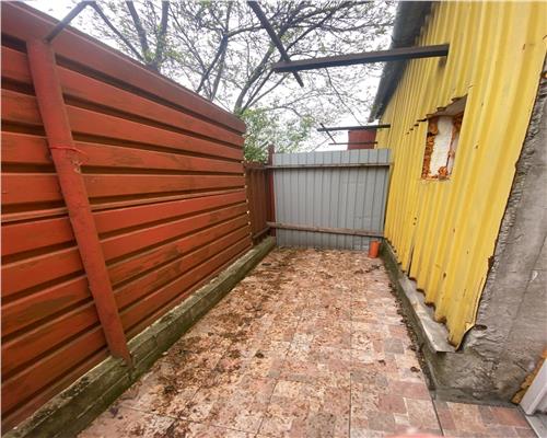 Garsoniera, curte proprie, zona Torontalului