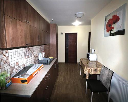 Garsoniera, curte proprie, zona Torontalului