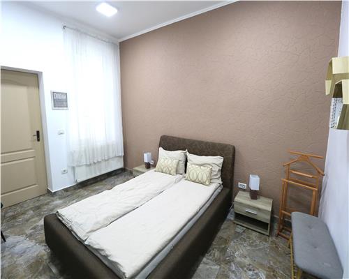 Apartament cu 2 camere,centrala proprie , ultracentral