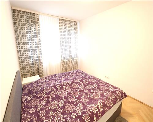 Apartament cu 3 camere, centrala proprie , zona Circumvalatiunii