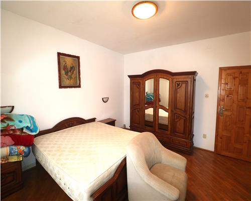 Casa 200 mp+ teren 1100 mp, 2 fronturi stradale