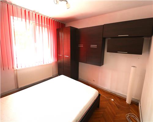 Apartament 3 camere, centrala proprie, zona Circumvalatiunii