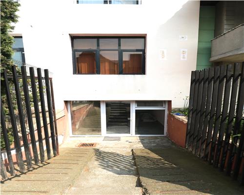 Spatiu comercial 20mp , zona Lipovei