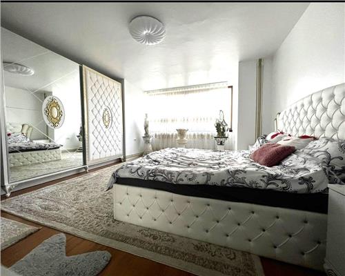 apartament 2 camere , centrala proprie , zona lunei Timisoara