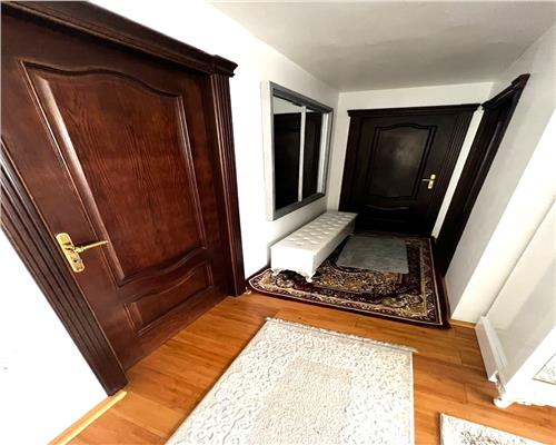 Apartament 2 camere , centrala proprie , zona Lunei