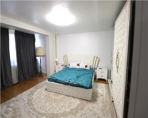 Apartament 2 camere , centrala proprie , zona Lunei