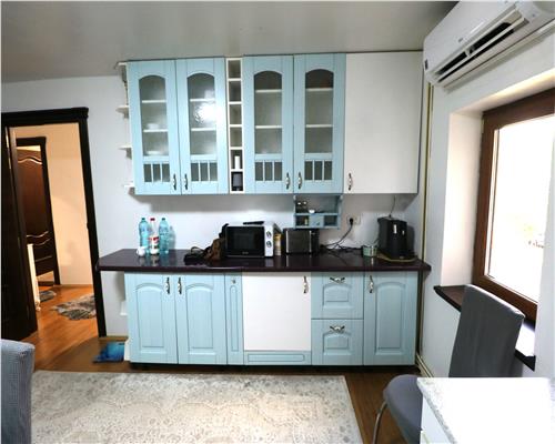 Apartament 2 camere , centrala proprie , zona Lunei