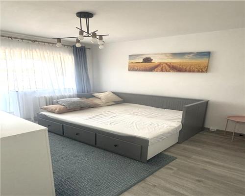 Apartament 1 camera , mobilat modern , zona Aradului