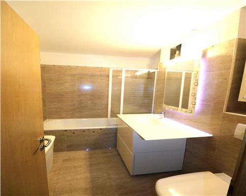 Apartament 3 camere decomandat, centrala proprie , zona Lipovei