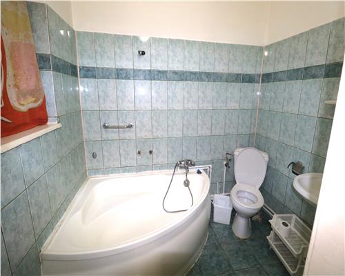 Apartament 3 camere  , centrala proprie , Central