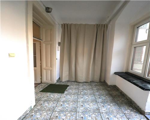 Apartament 3 camere  , centrala proprie , Central