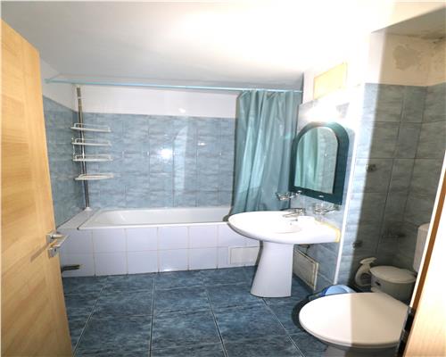 Apartament 2 camere, decomandat, centrala proprie , zona Lipovei
