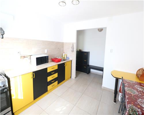 Apartament 2 camere , zona Aradului