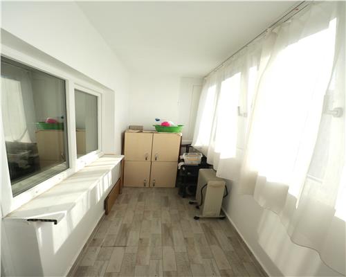 Apartament 2 camere , zona Aradului