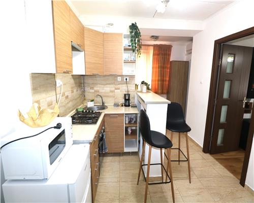 Casa , 2 camere,  zona Brancoveanu