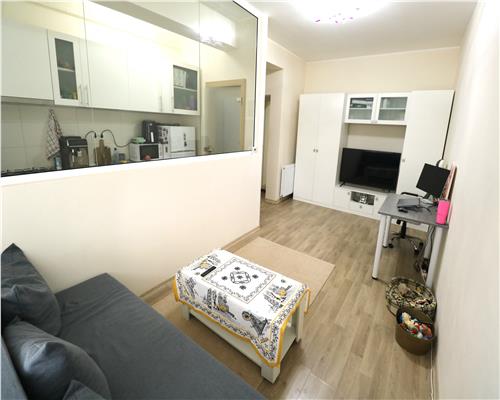 Apartament cu 2 camere, centrala proprie, Giroc