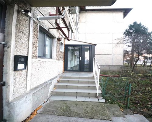 Spatiu comercial, zona Torontalului