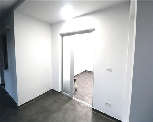 Spatiu comercial, zona Torontalului