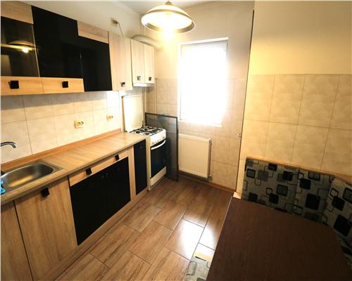 Apartament 3 camere , centrala proprie , zona Circumvalatiunii