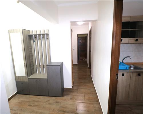Apartament 3 camere , centrala proprie , zona Circumvalatiunii