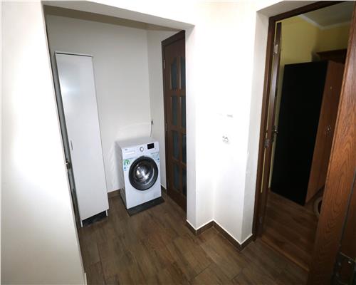 Apartament 3 camere , centrala proprie , zona Circumvalatiunii