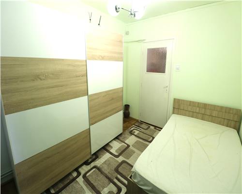 Apartament 3 camere , centrala proprie , zona Sagului