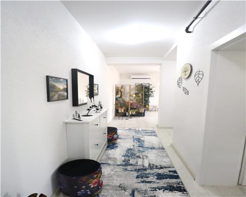 Apartament 2 camere, curte proprie, zona Mehala