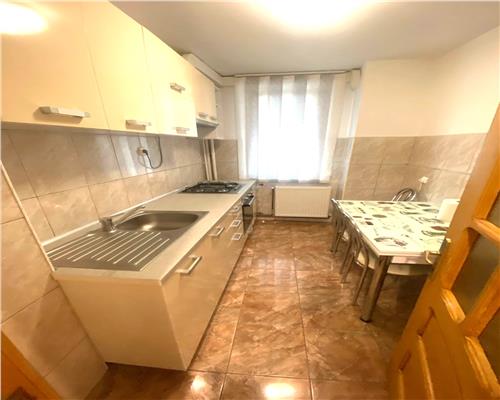 Apartament 2 camere, centrala proprie, zona Torontalului