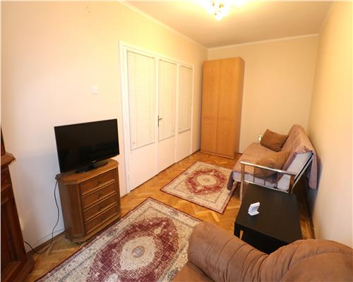 Apartament 2 camere, centrala proprie,  zona Piata Marasti