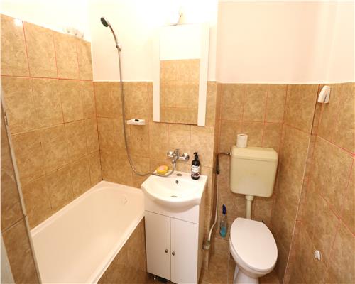 Apartament 2 camere , centrala proprie , zona Complexul Studentesc