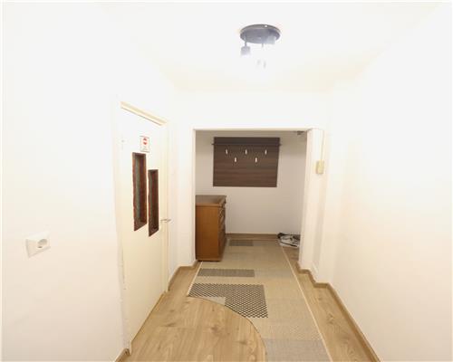 Apartament 2 camere , centrala proprie , zona Complexul Studentesc