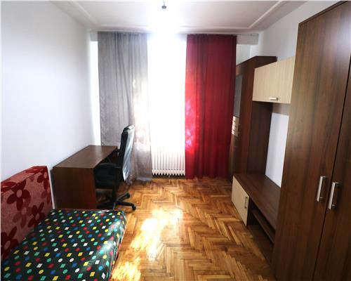 Apartament 3 camere, centrala proprie,  Complexul Studentesc