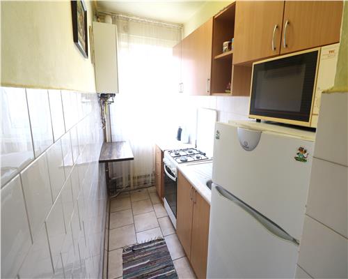 Apartament 2 camere , centrala proprie , zona Circumvalatiunii