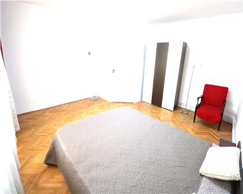 Apartament 2 camere , centrala proprie , zona Bucovina