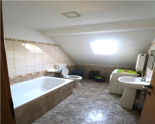Apartament 2 camere  , zona Simion Barnutiu
