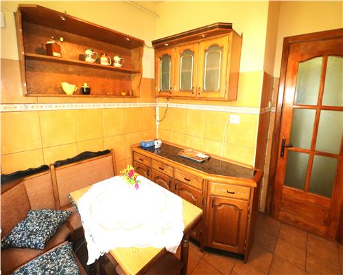 Apartament 2 camere, centrala proprie, zona Take Ionescu