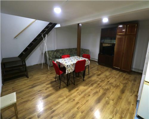 Apartament cu 3 camere, centrala proprie , zona Mehala