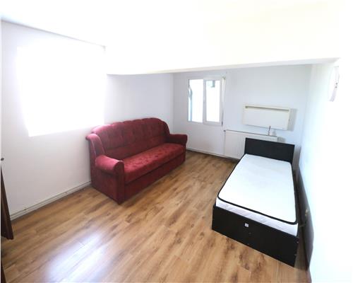Apartament cu 3 camere, centrala proprie , zona Mehala
