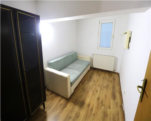 Apartament cu 3 camere, centrala proprie , zona Mehala