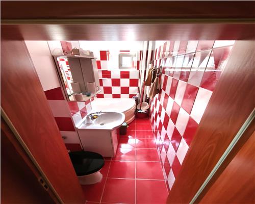 Apartament 2 camere , centrala proprie , zona Iosefin