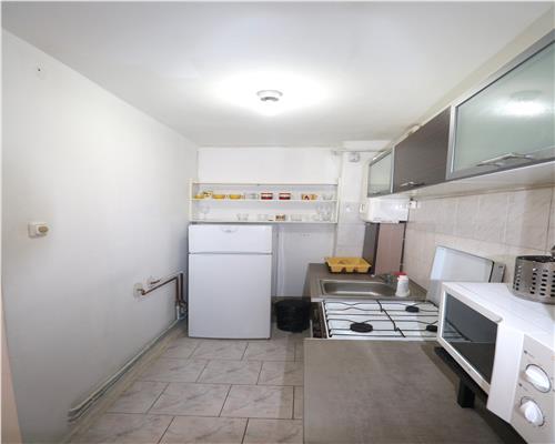 Apartament 1 camera , centrala proprie , zona centrala