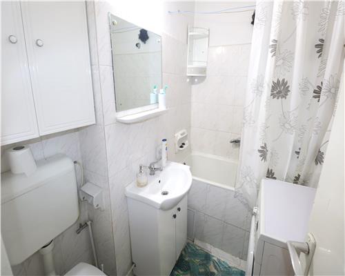 Apartament 1 camera , centrala proprie , zona centrala