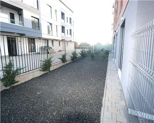 Apartament cu 2 camere, curte proprie, bloc nou in zona Torontalului