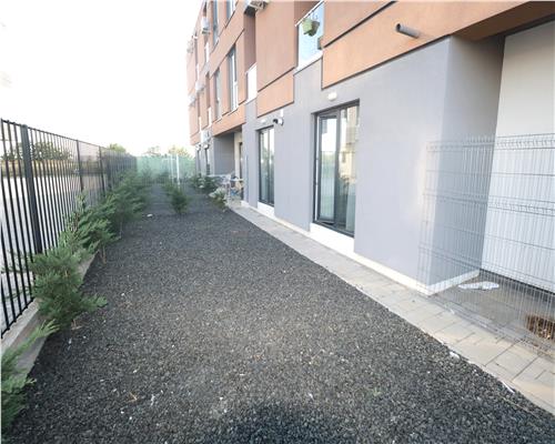 Apartament cu 2 camere, curte proprie, bloc nou in zona Torontalului