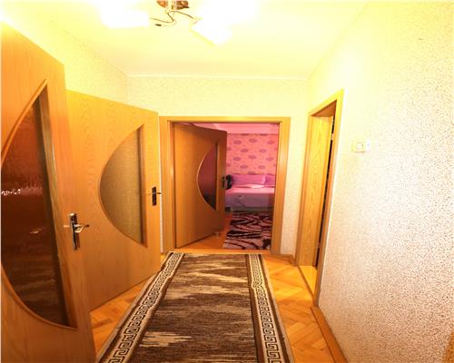 Apartament 2 camere , centrala proprie , zona Cetatii
