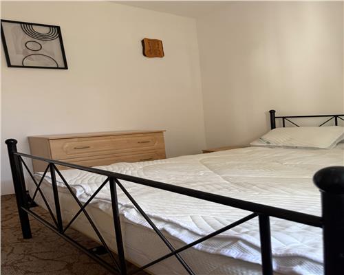 Apartament 2 camere , centrala proprie , zona Girocului