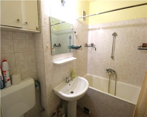 Apartament 1 camera, centrala proprie ,zona Take Ionescu