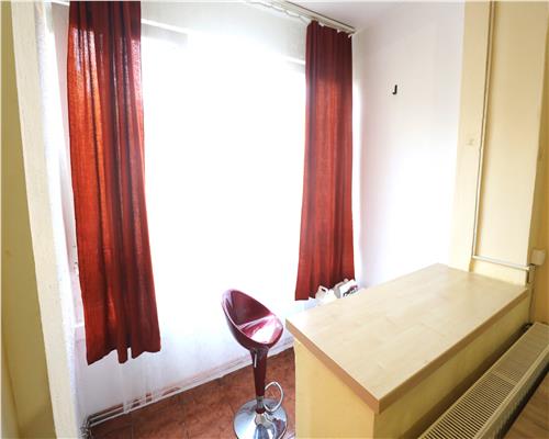Apartament 1 camera, centrala proprie ,zona Take Ionescu